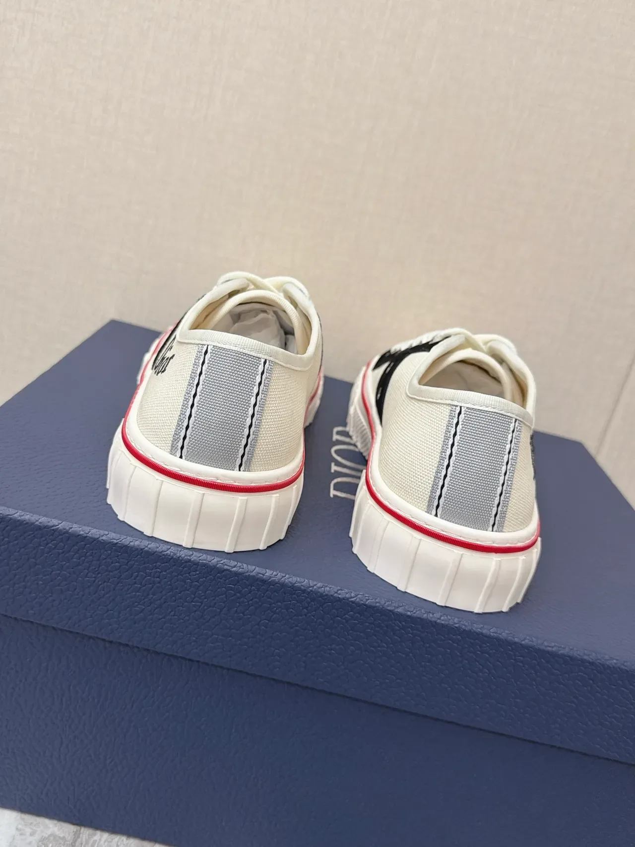 Dior B23 Beige Noir Chaussures Lifestyle Toile Supérieure Rayures Croisées 3