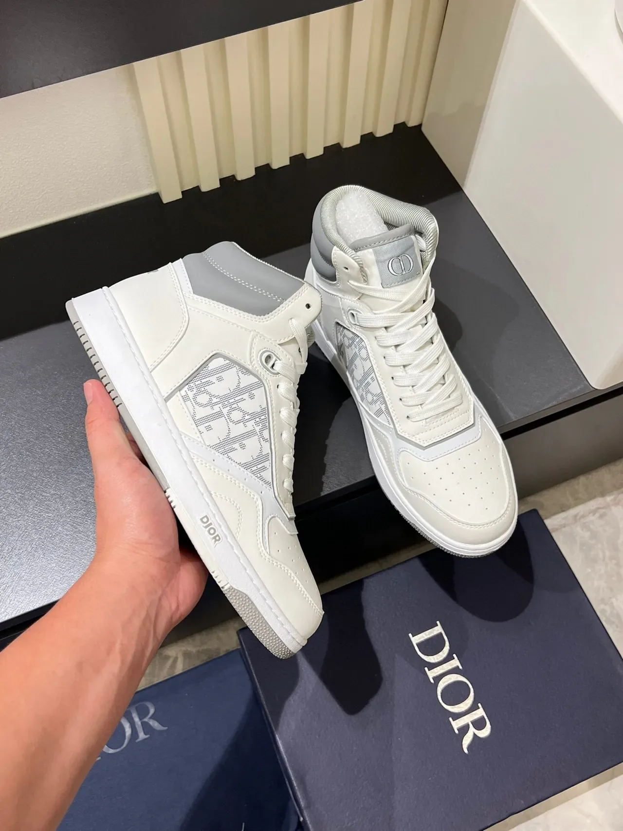 Dior B23 Sneakers Lifestyle Hautes Off-White et Gris 6
