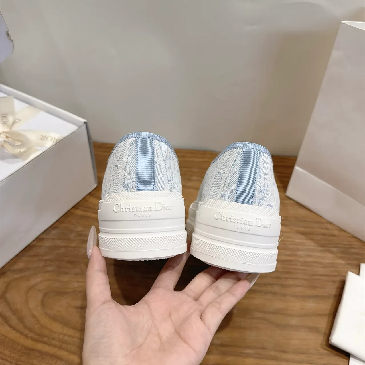 Dior B23 Light Blue Oblique Monogram Platform Lifestyle Sneakers 2