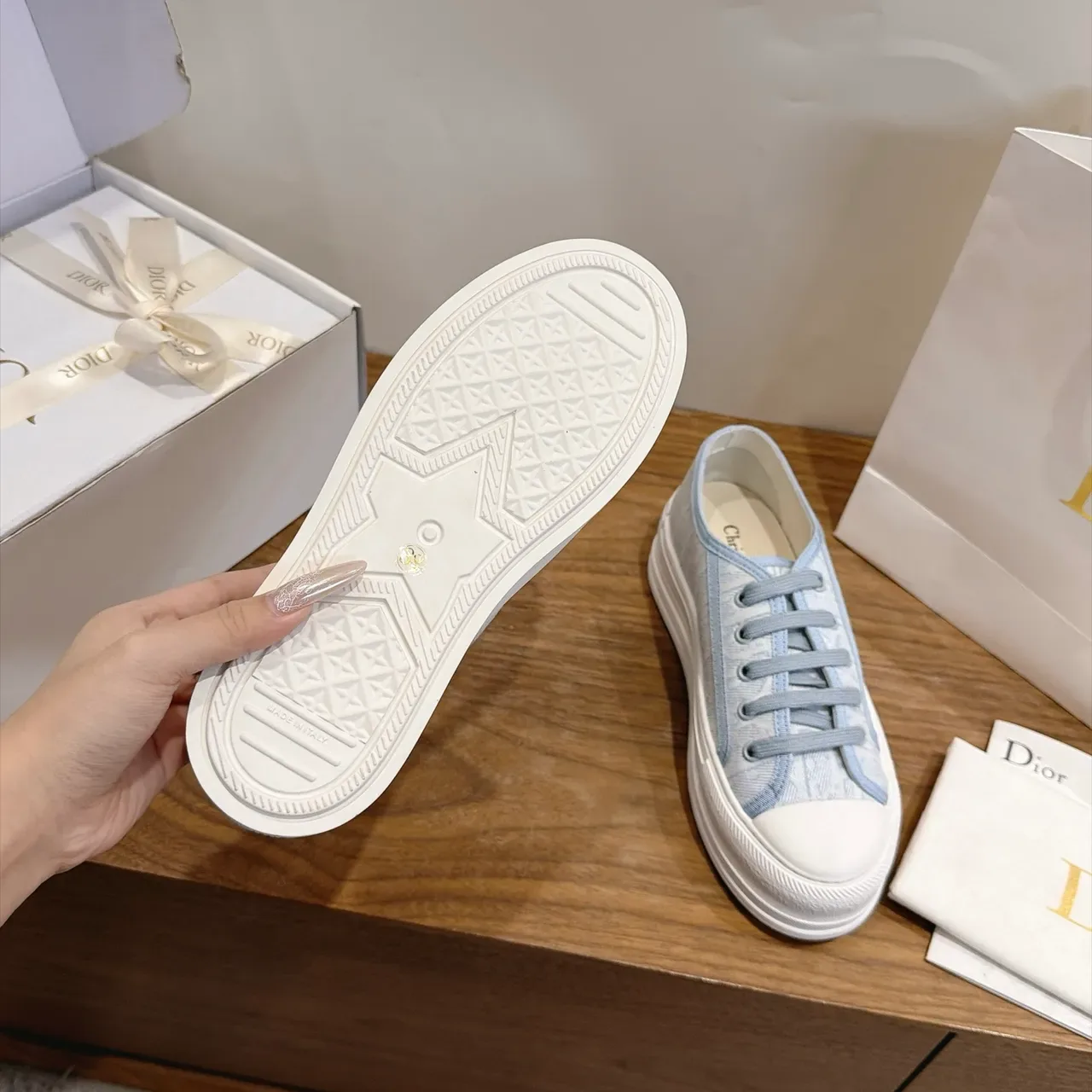Dior B23 Light Blue Oblique Monogram Platform Lifestyle Sneakers 3