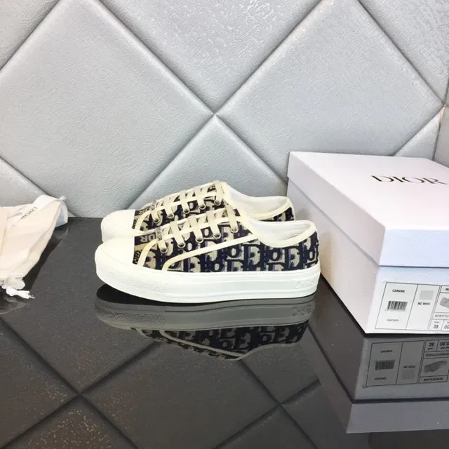 Dior B23 Monogram Navy and Cream Lifestyle Sneakers 3