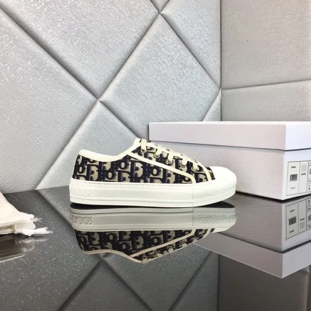 Dior B23 Monogram Navy and Cream Lifestyle Sneakers 4
