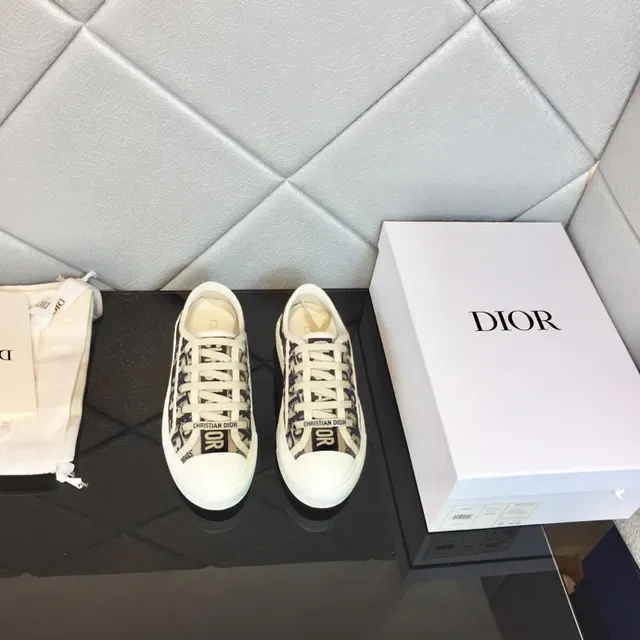Dior B23 Monogram Navy and Cream Lifestyle Sneakers 6