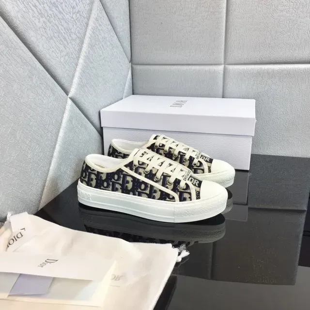 Dior B23 Monogram Navy and Cream Lifestyle Sneakers 9