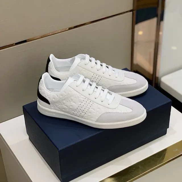 Dior B23 White and Black Embossed Monogram Lifestyle Sneakers 7
