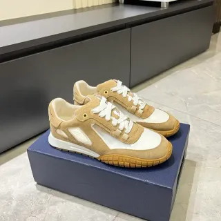 Dior B27 Sneakers Lifestyle en Daim Beige et Blanc