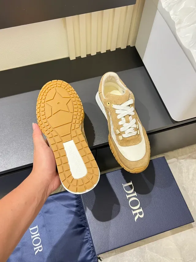 Dior B27 Beige and White Suede Lifestyle Sneakers 3