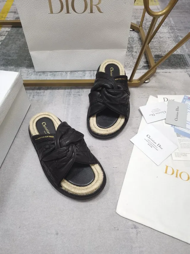 Dior B27 Quilted Leather Twisted Knot Slippers 6