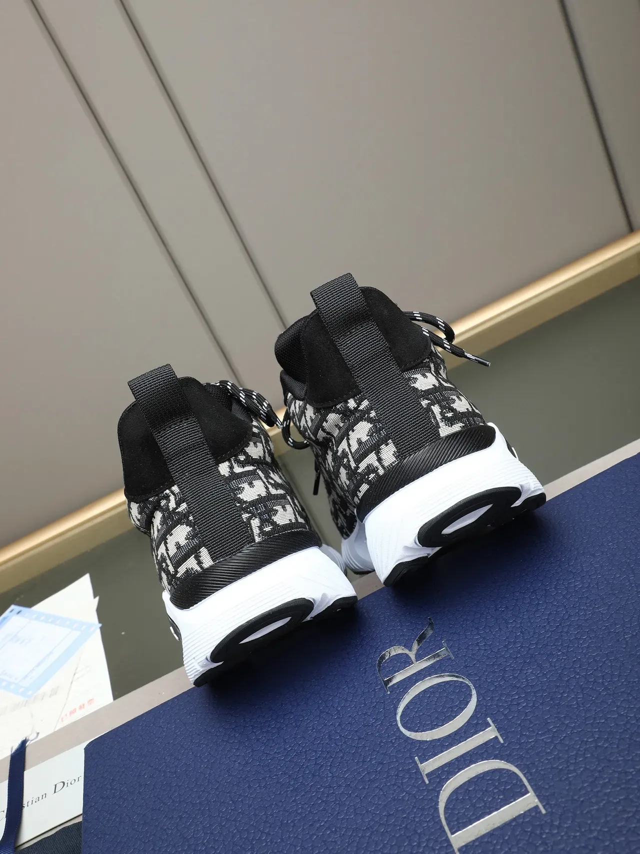 Dior Noir et Blanc Monogram Jacquard Dessus Semelle intermédiaire sculptée Sneakers lifestyle 4
