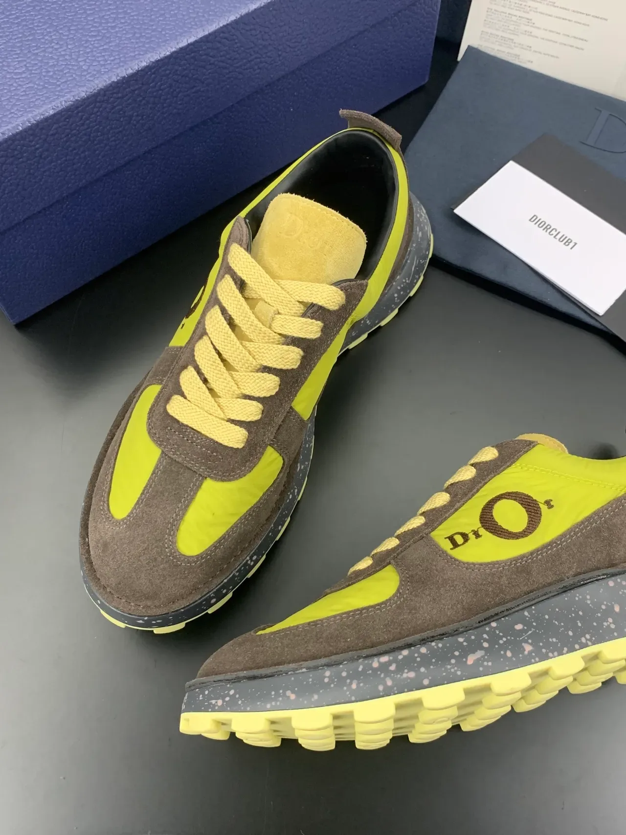 Dior Tênis Lifestyle Marrom Amarelo Camadas De Suede E Nylon Sola De Borracha Speckled 3