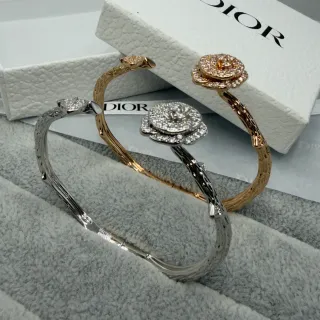 Dior Brazaletes Abiertos Florales Pavé Cristal Vine Stem