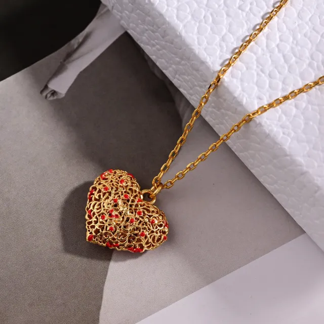 Dior collier pendentif cœur filigrané or et rouge 3