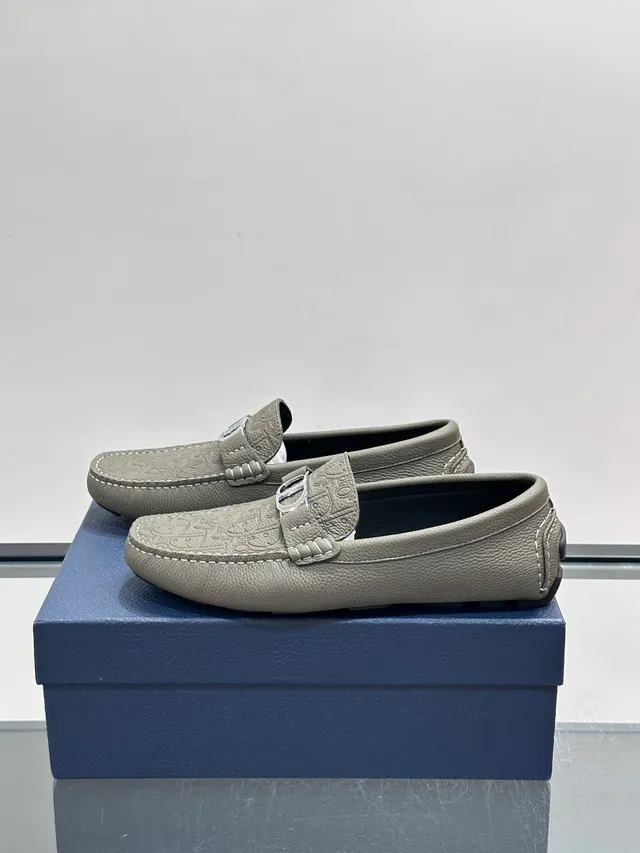 Dior Mocassin cuir gris noir grainé embossé monogramme oblique 5