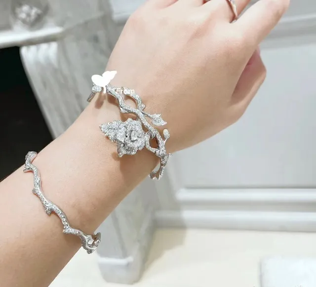 Dior Irregular Openwork Pavé Crystal Dual-Tone Bracelets 9