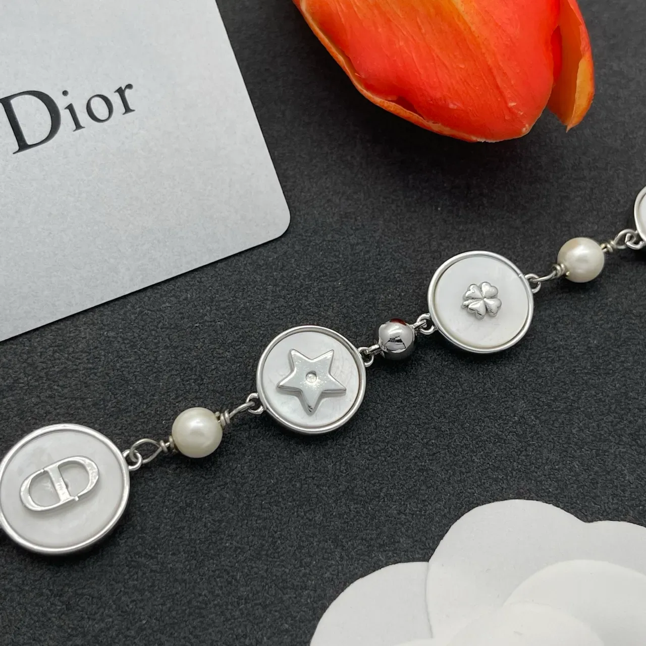 Dior Lucky Charms Multi-Charm Bracelet Argenté Mère-de-Perle et Perle 7
