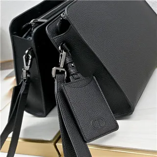 Dior Oblique Sac de poignet en cuir noir monogrammé structuré rectangulaire silhouette 7