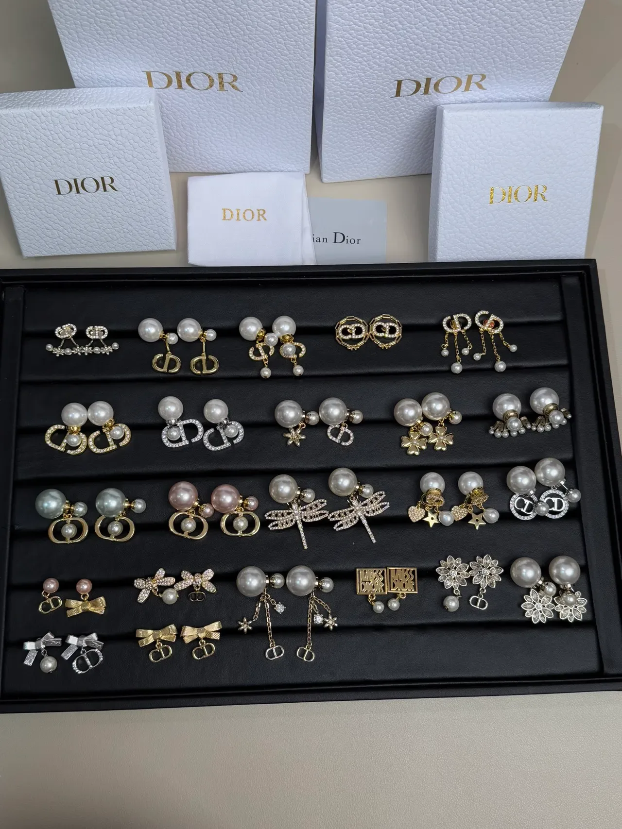 Dior Pearl and Gold-Tone CD Motif Earrings 4