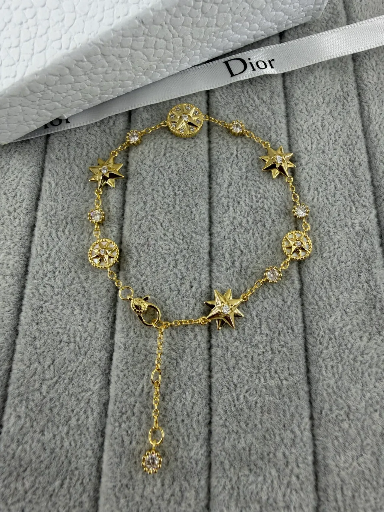 Boucles d'oreilles pendantes Dior Rose des Vents Étoile et Compas Cristal-Détaillé 6