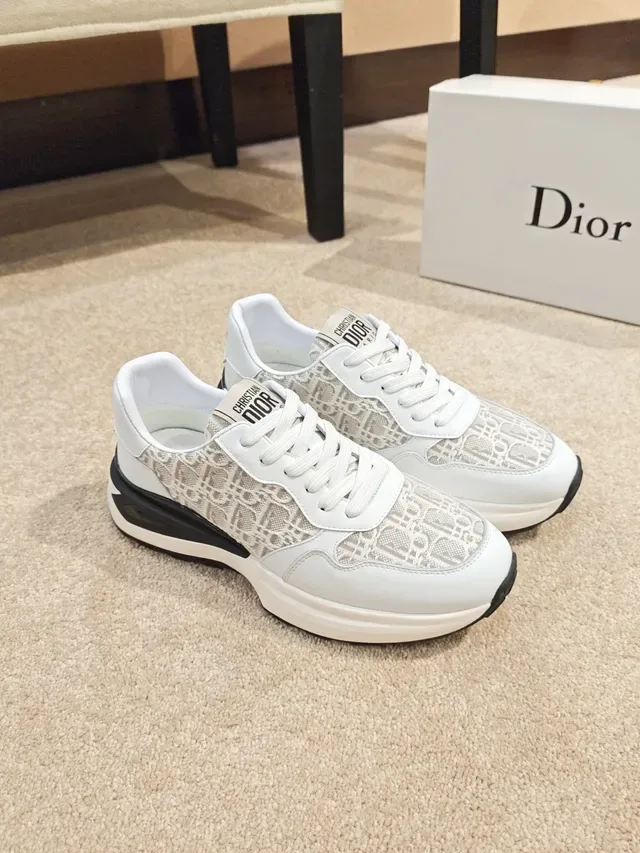 Dior Chaussures Lifestyle Blanc et Noir Upper Oblique Jacquard Semelle Chunky Stratifiée 4
