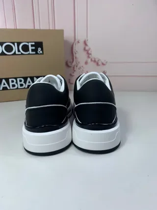 دولشي و غابانا حذاء رياضي أسود أبيض low-top منصة تلبيس مقارن sneakers lifestyle 2