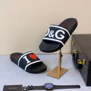 Dolce & Gabbana طباعة الشعار شرائح أسود أبيض حزام كعب مطاطي مطبق نعال