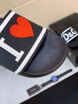 Dolce & Gabbana Slides con impressão de logo preto branco alça sola de borracha moldada chinelos 9