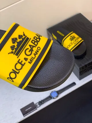 Dolce & Gabbana Portofino Noir Jaune logo audacieux sangle couronne emblème pantoufles 7