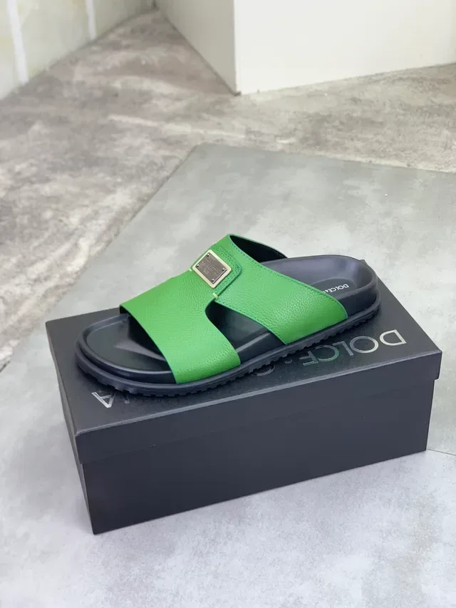 Dolce & Gabbana Portofino Sandálias de couro verde granulado 4