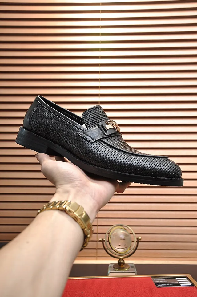 Emporio Armani Noir Or Cuir Perforé Boucle Métal Aigle Loafer 7