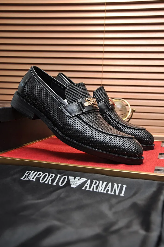Emporio Armani Noir Or Cuir Perforé Boucle Métal Aigle Loafer 8