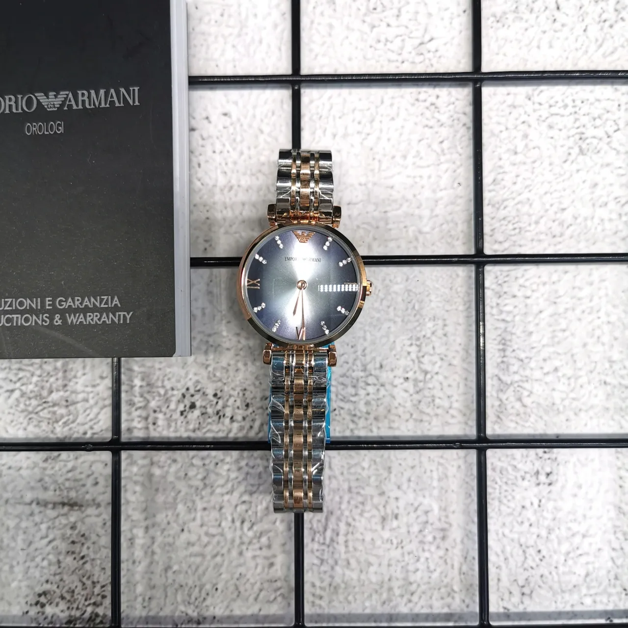Emporio Armani Blue Gold Relógio com caixa redonda, pulseira de metal bi-ton e quartzo 2