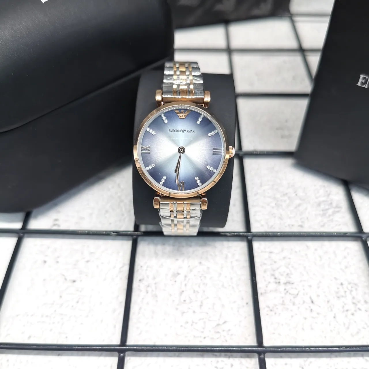 Emporio Armani Blue Gold Relógio com caixa redonda, pulseira de metal bi-ton e quartzo 3
