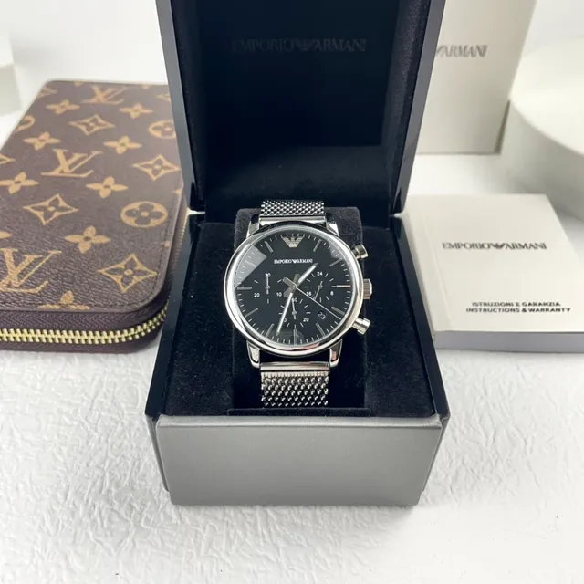 Emporio Armani Chronographe Cadran noir Bracelet maille argentée Montre mécanique 15