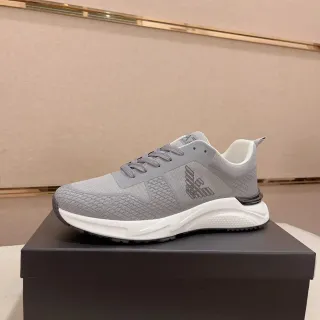 Emporio Armani EA Run Gris Blanc upper en maille et synthétique semelle sculptée baskets lifestyle