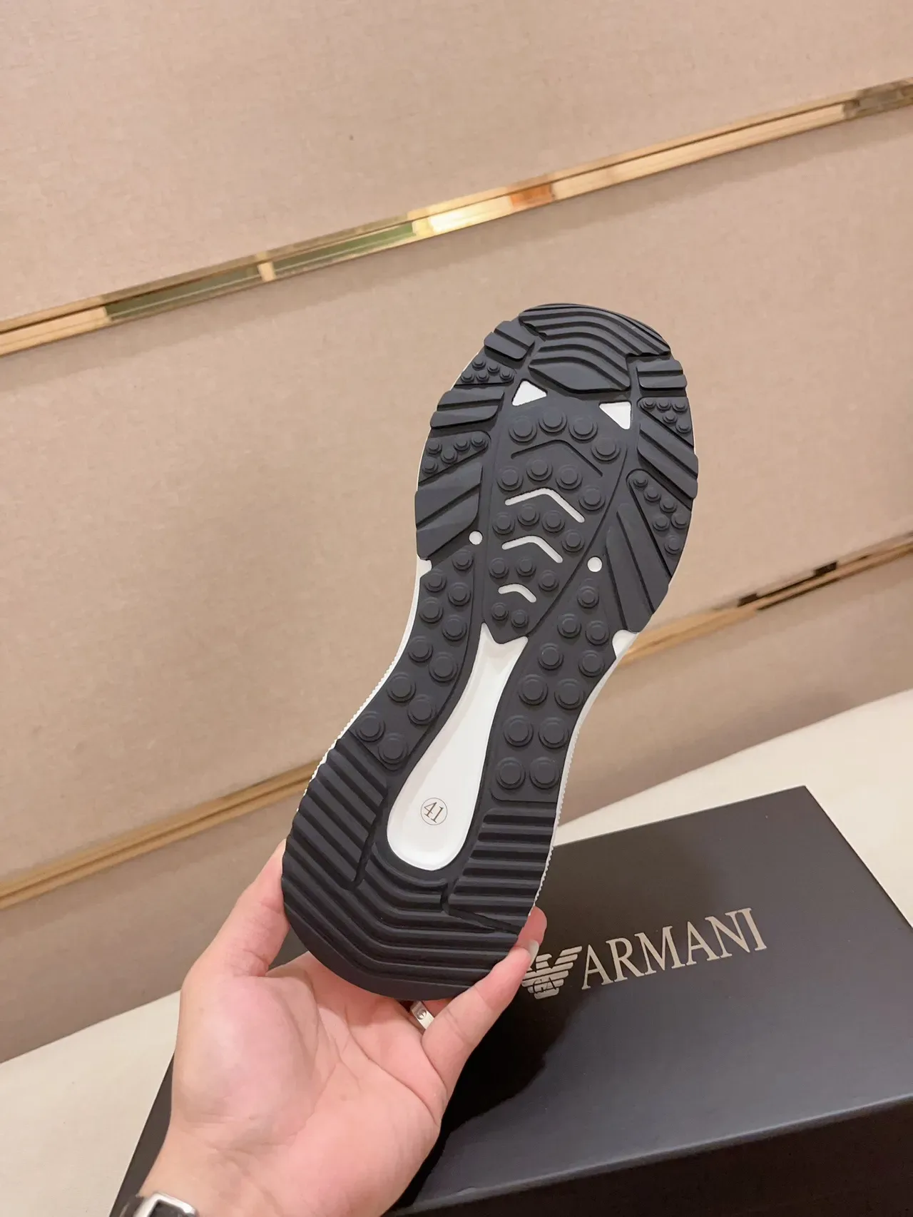 Emporio Armani EA Run Gris Blanc upper en maille et synthétique semelle sculptée baskets lifestyle 9