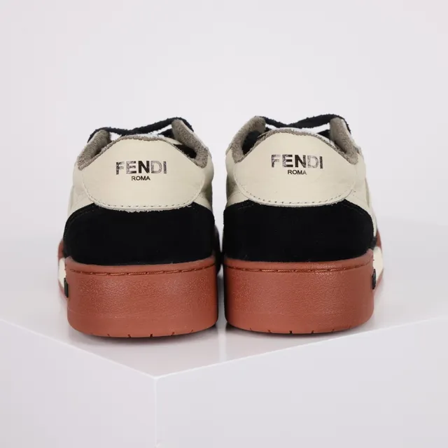 Fendi بيج أسود بناء غير متماثل لوحة بناء جلد كريمي ومخمل مقارنة حذاء أسلوب حياة 7
