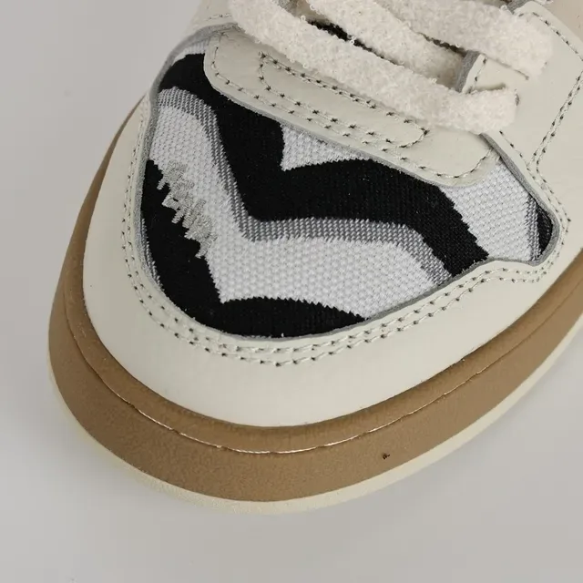 Fendi Beige Noir Cuir En Couches Et Tissu Mesh Haut Panneaux Imprimés Zèbre Sneakers De Style De Vie 5