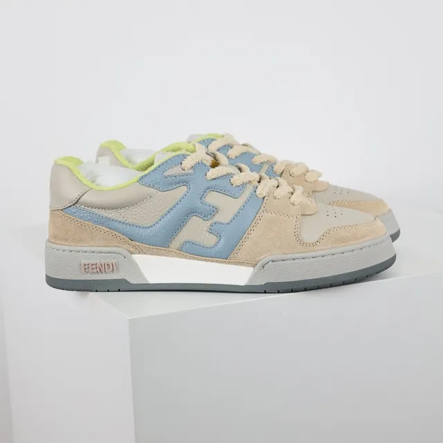 Fendi Beige et Bleu Empeigne en Daim et Cuir superposés Oversized FF Logo Panel Lifestyle Sneakers 3