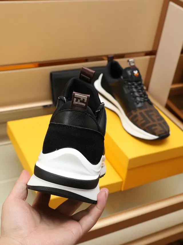 Fendi Sneakers noires marron monogrammées textile supérieur accents cuir chunky sneakers 5