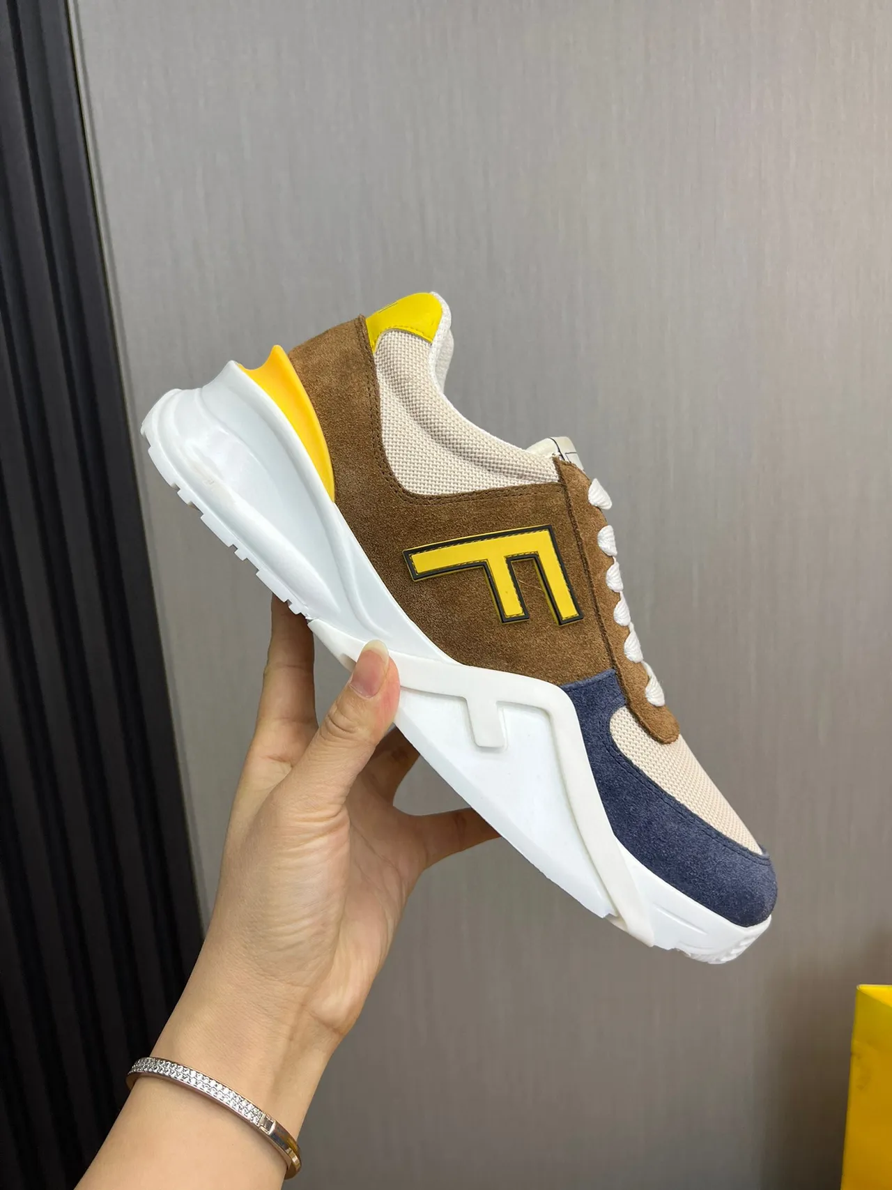 Fendi Marrom Marine Sola Esculturada Mista Suede-Mesh-Nubuck Parte Superior Tênis Chunky 7