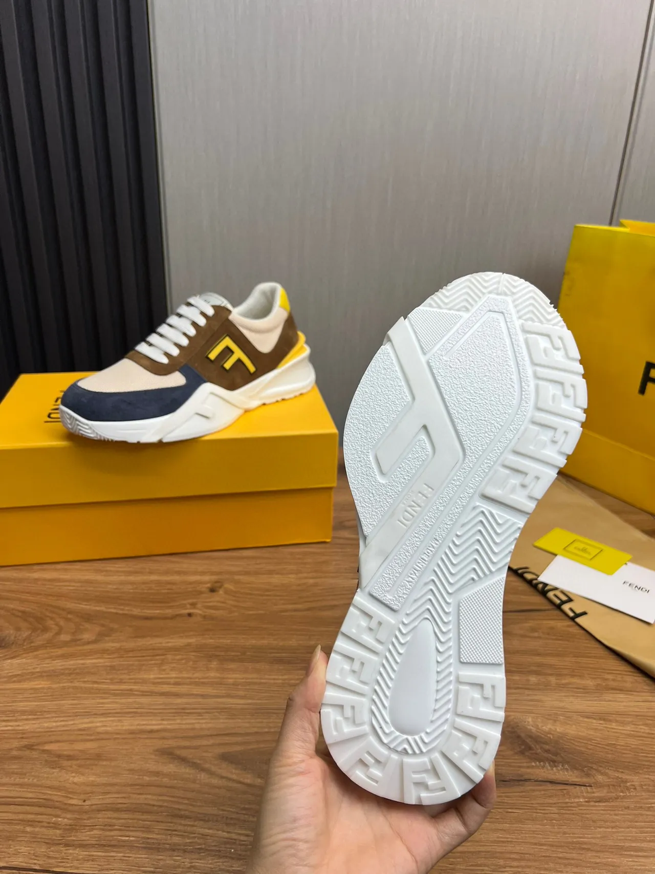 Fendi Marrom Marine Sola Esculturada Mista Suede-Mesh-Nubuck Parte Superior Tênis Chunky 9