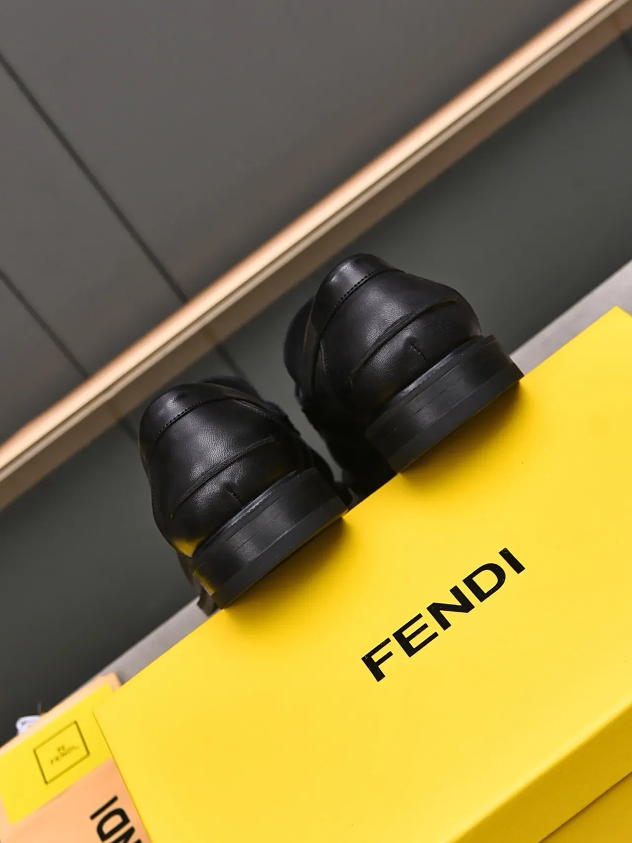 Fendi FF Loafer Cuir Noir Penny Loafer 3