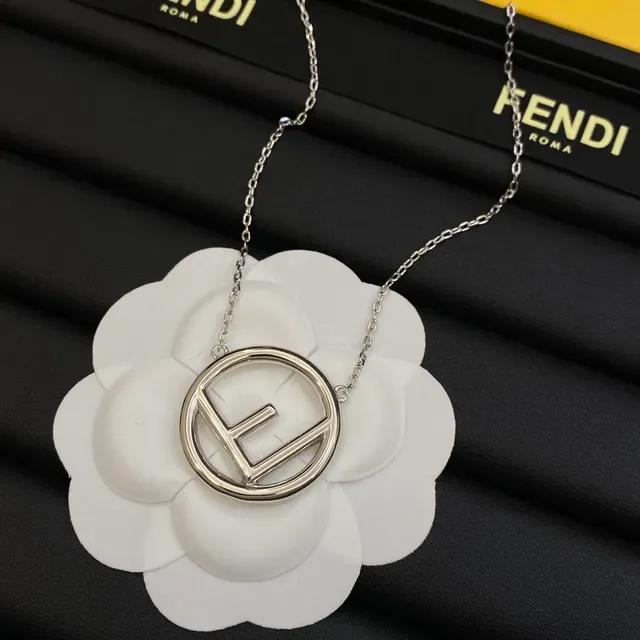 Fendi FF Logo Pendentif Argent Or Circulaire Interlocking Collier 2