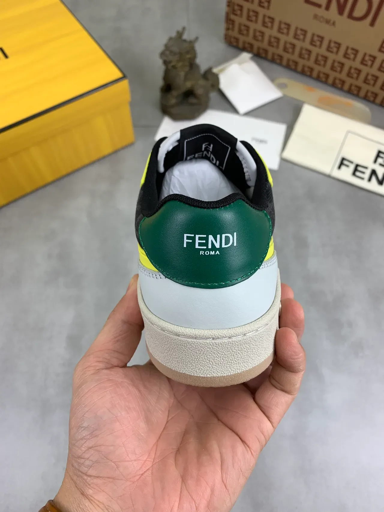 Fendi First Monogrammé Chaussures Lifestyle en Tissu et Cuir 3
