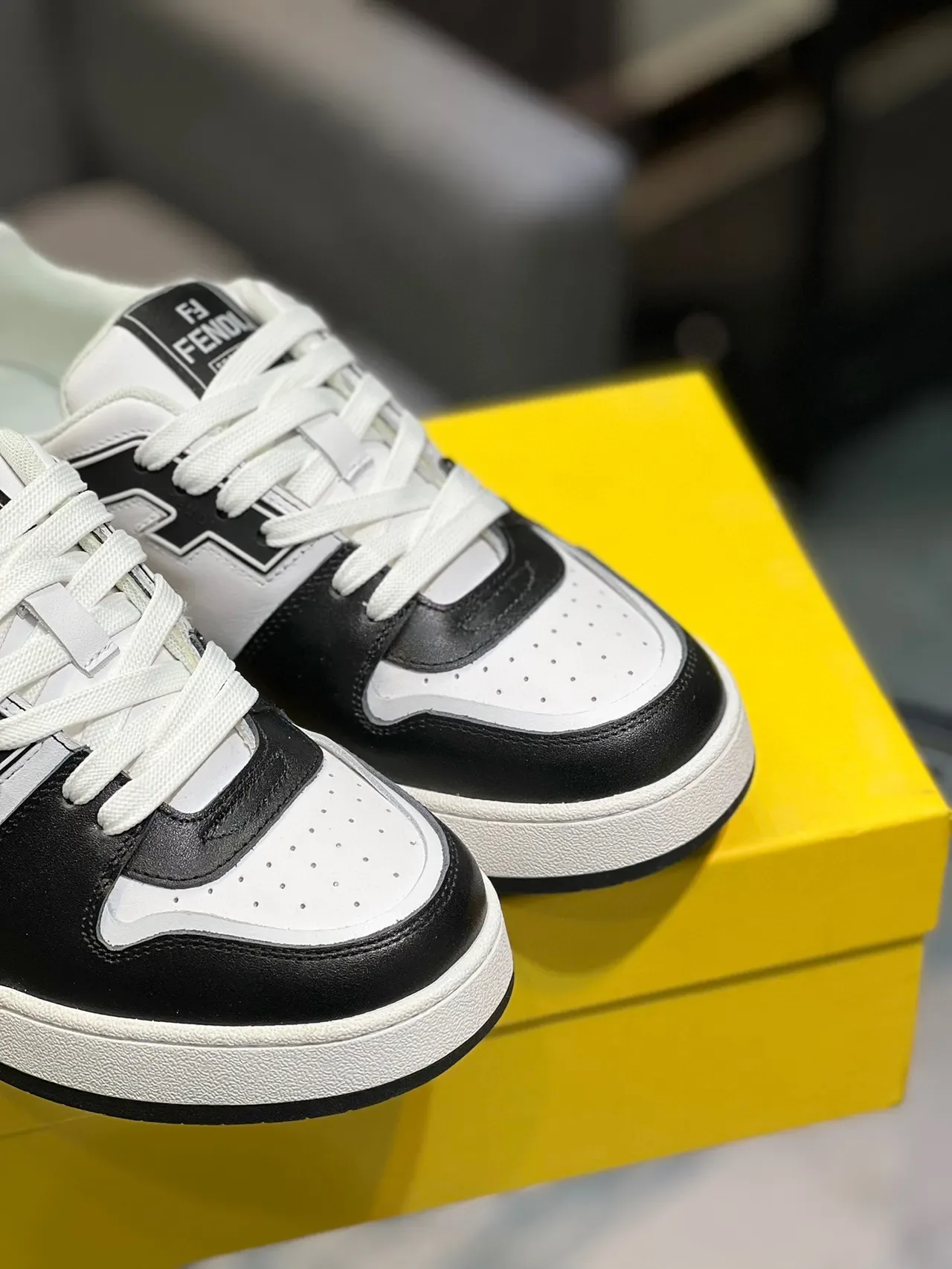 Fendi White Black Low-Top Two-Tone Sneakers 3