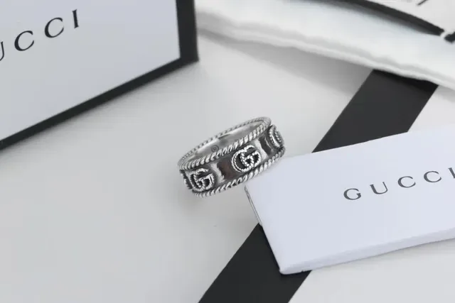 Antiqued Silver Scroll Motif Rope-Edge Ring 3