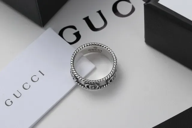 Antiqued Silver Scroll Motif Rope-Edge Ring 6