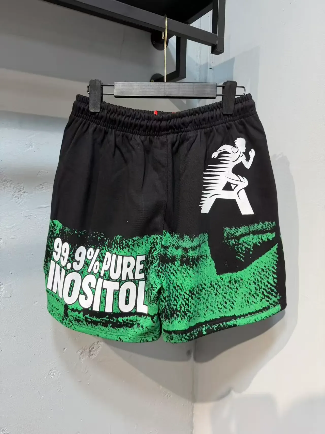 ASAALI Graphic-Print Elastic-Waist Black and Green Shorts 7
