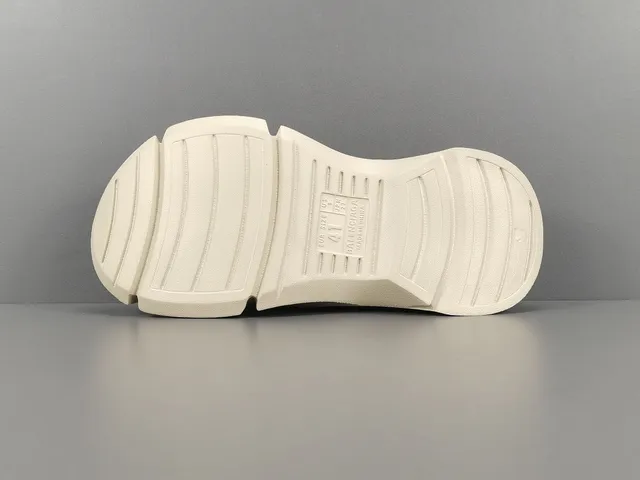 Beige Monolithic Molded Sculpted Sole Slippers 10