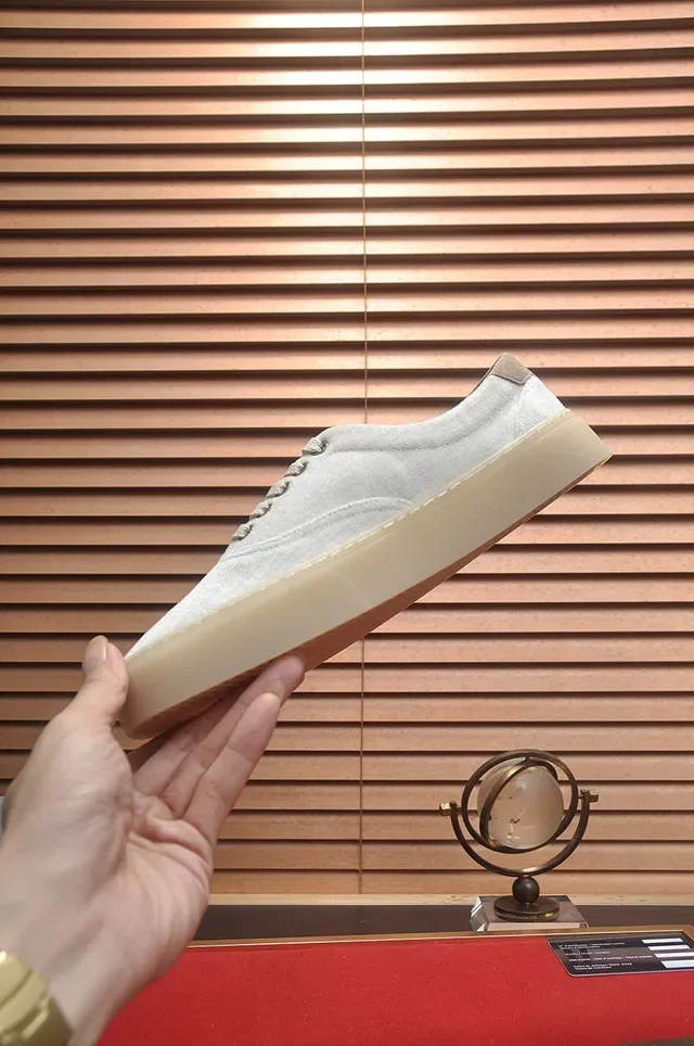 Beige White Low-Top Upper Canvas Shoes 5